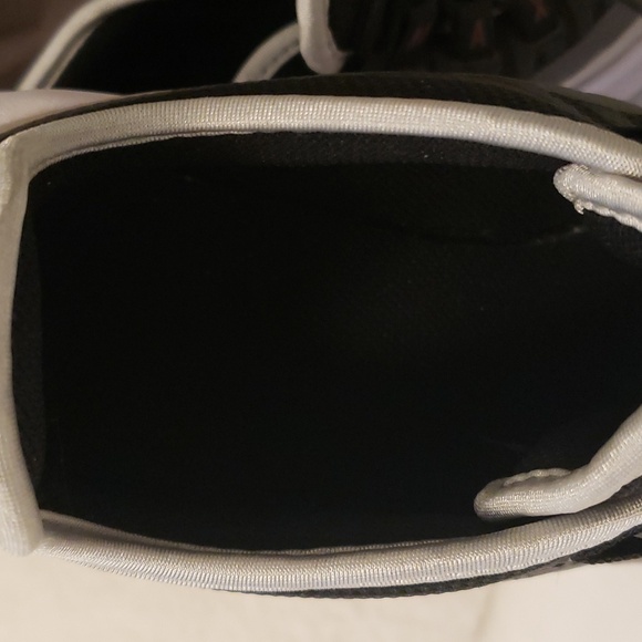 Air Max Axis 'Sport Red' - Picture 6 of 7